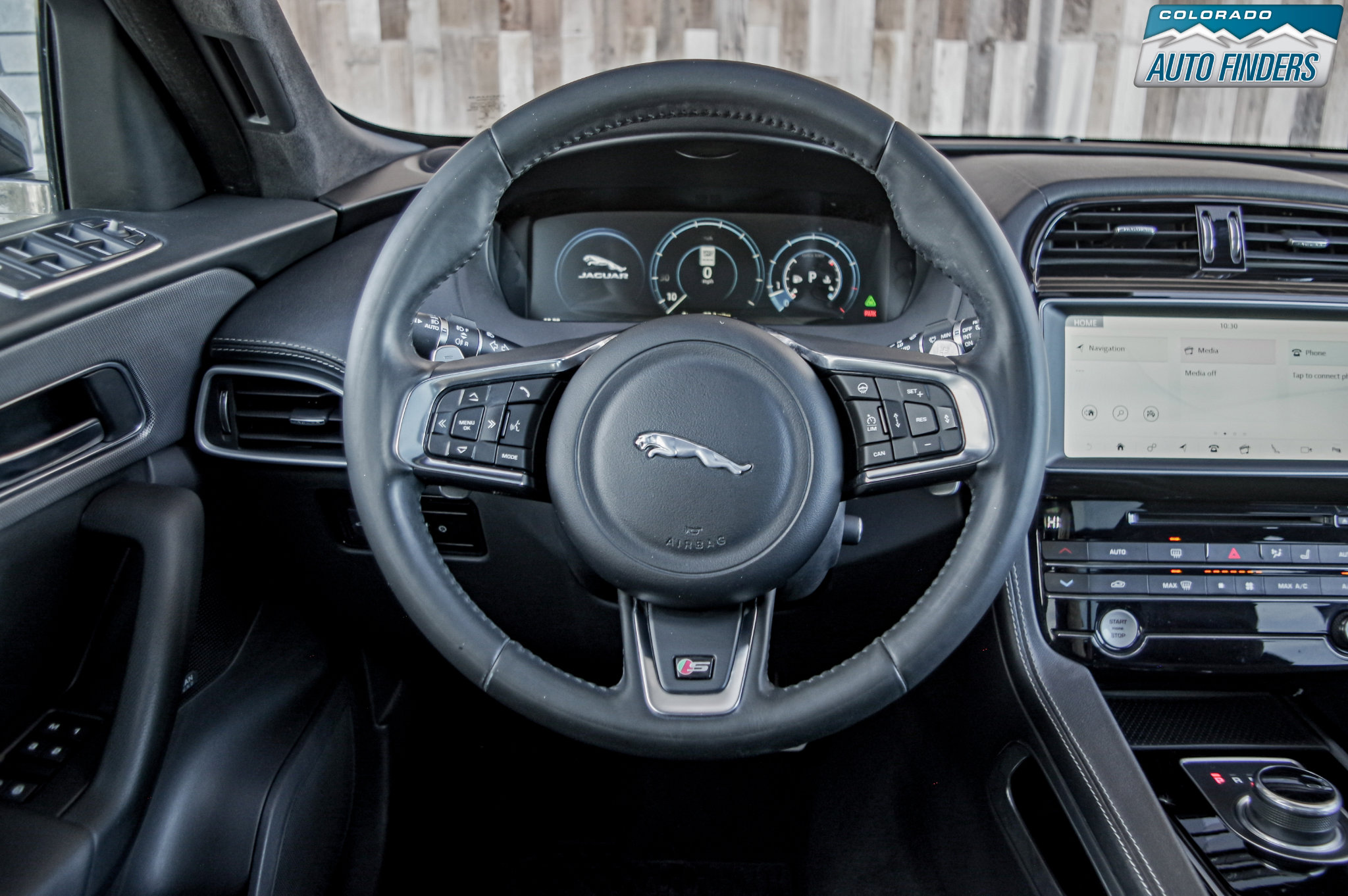 Used 2017 Jaguar F-PACE S image 14