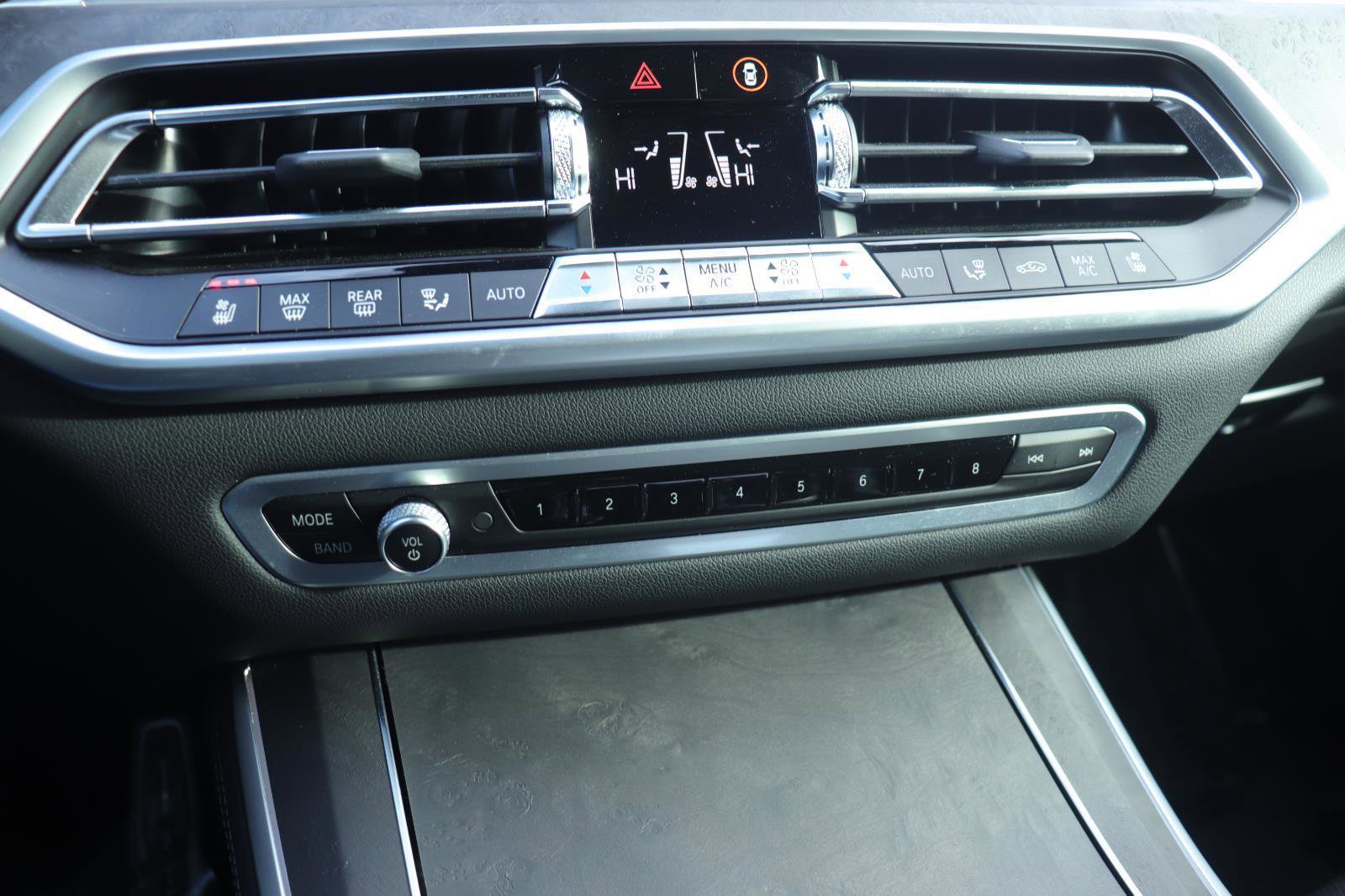 Used 2022 BMW X5 M50i w/ Executive Package image 38