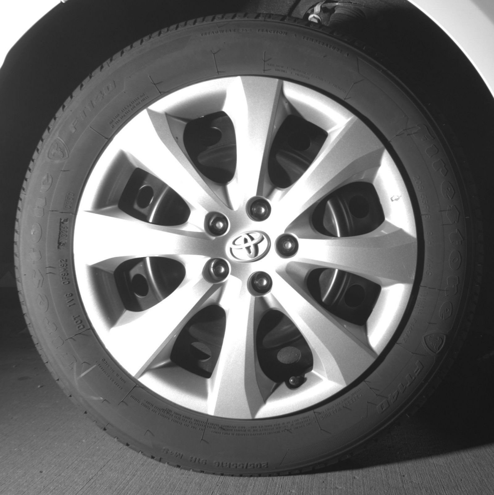 Used 2025 Toyota Corolla LE FWD image 18