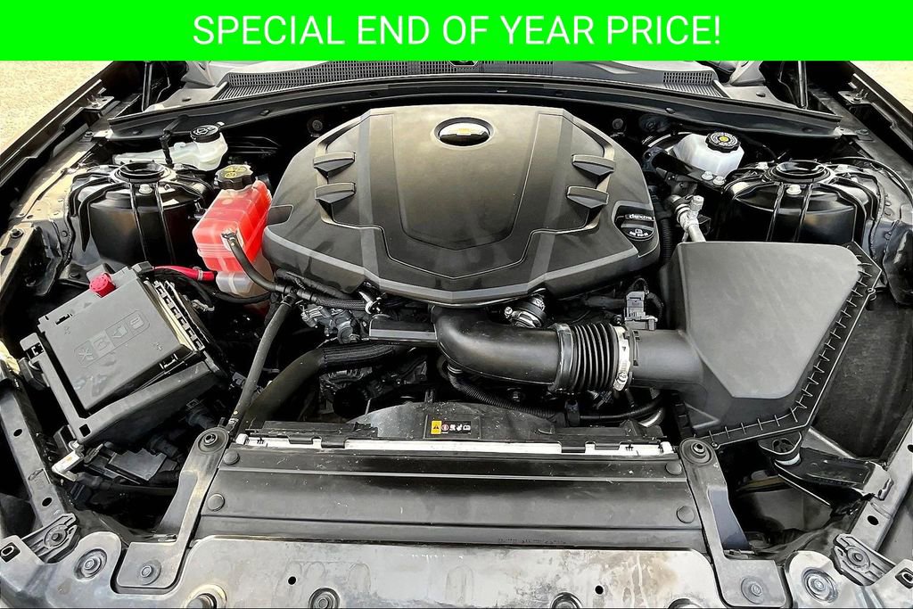 Used 2021 Chevrolet Camaro LT w/ RS Package image 27