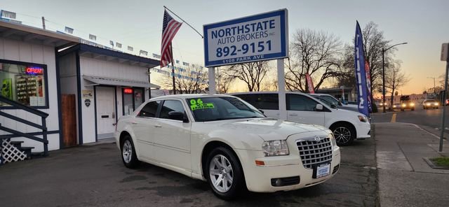 Used 2006 Chrysler 300 Touring w/ Sound Group