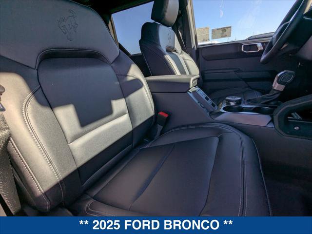 New 2025 Ford Bronco Badlands AWD/4WD image 21