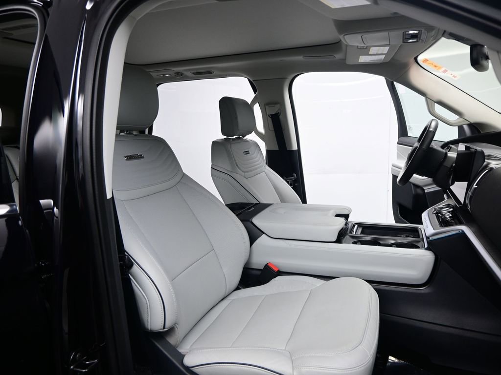 Used 2025 Ford Expedition Platinum w/ Platinum Ultimate Package image 22