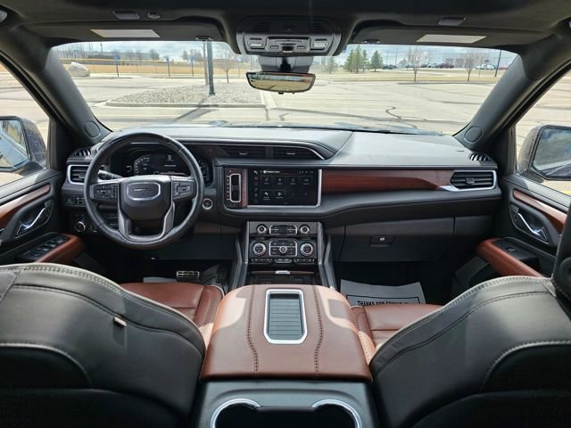 Used 2023 GMC Yukon Denali Ultimate w/ LPO, Floor Liner Package image 23