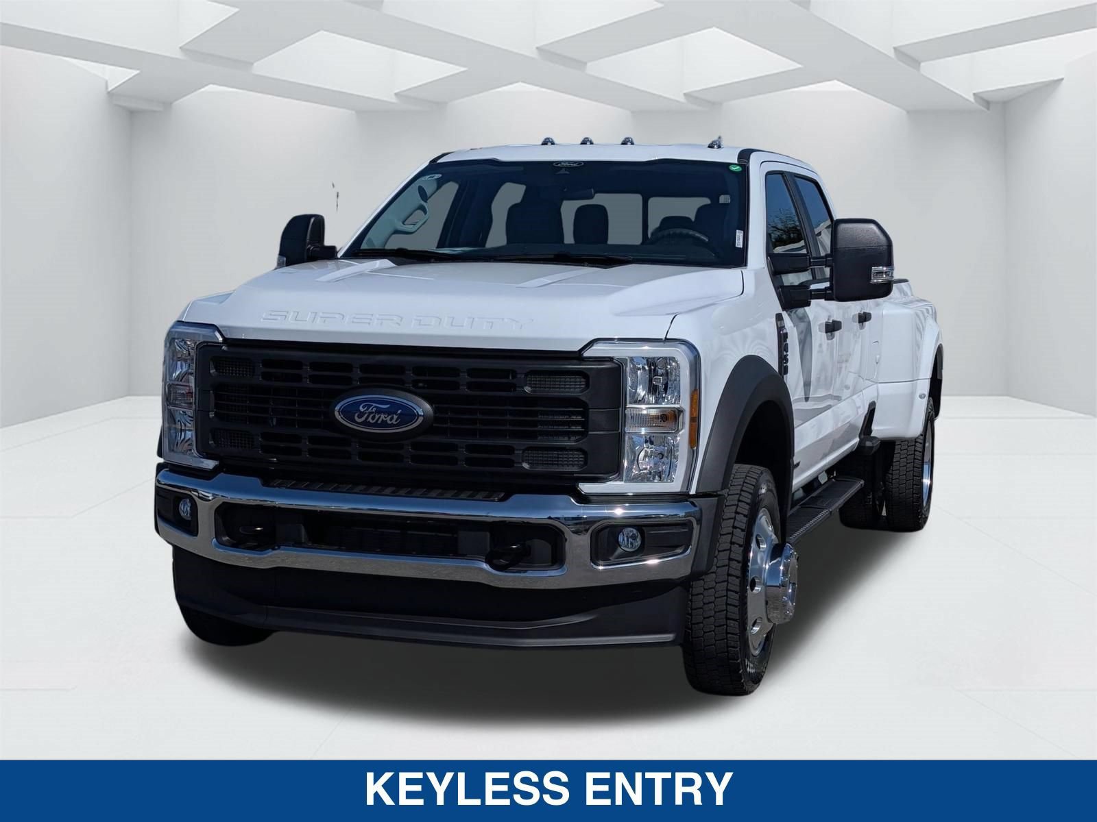 New 2026 Ford F450 XL w/ FX4 Off-Road Package AWD/4WD image 9