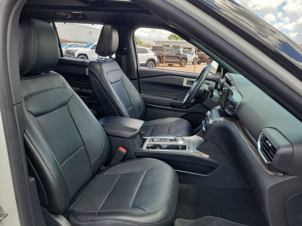 Used 2020 Ford Explorer Limited AWD/4WD image 29