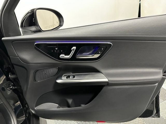 Used 2026 Mercedes-Benz GLC 300 4MATIC image 26