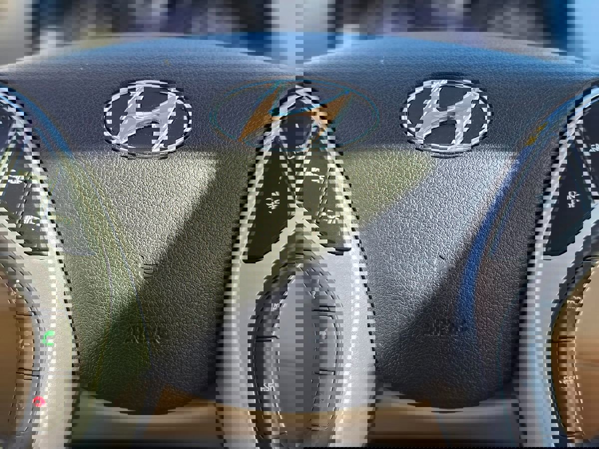 Used 2012 Hyundai Elantra Limited w/ Technology Pkg 5 image 30