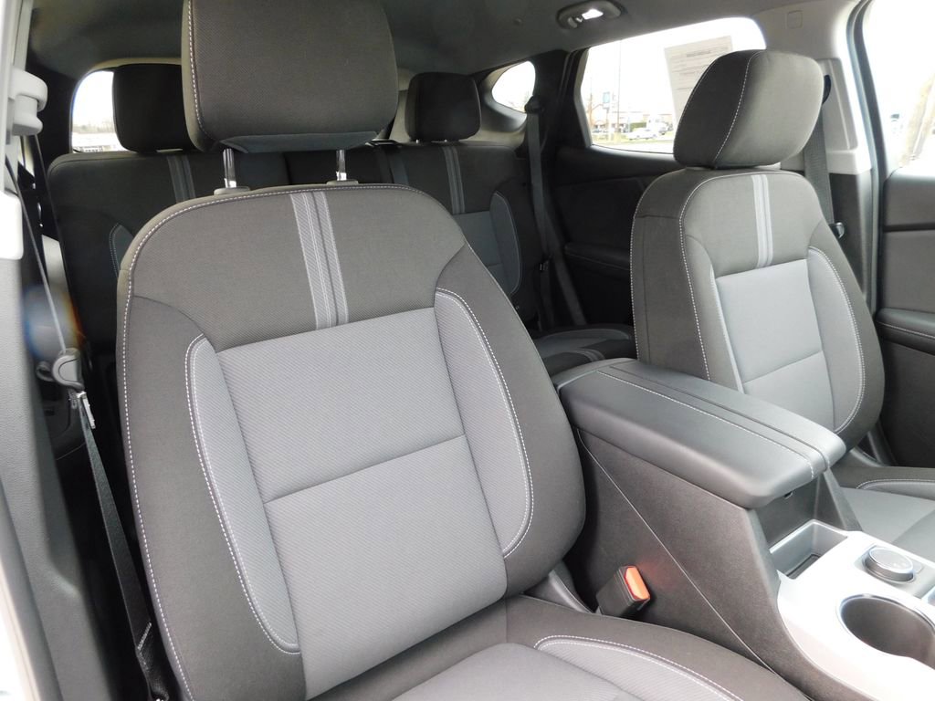 Used 2025 Chevrolet Blazer LT image 19