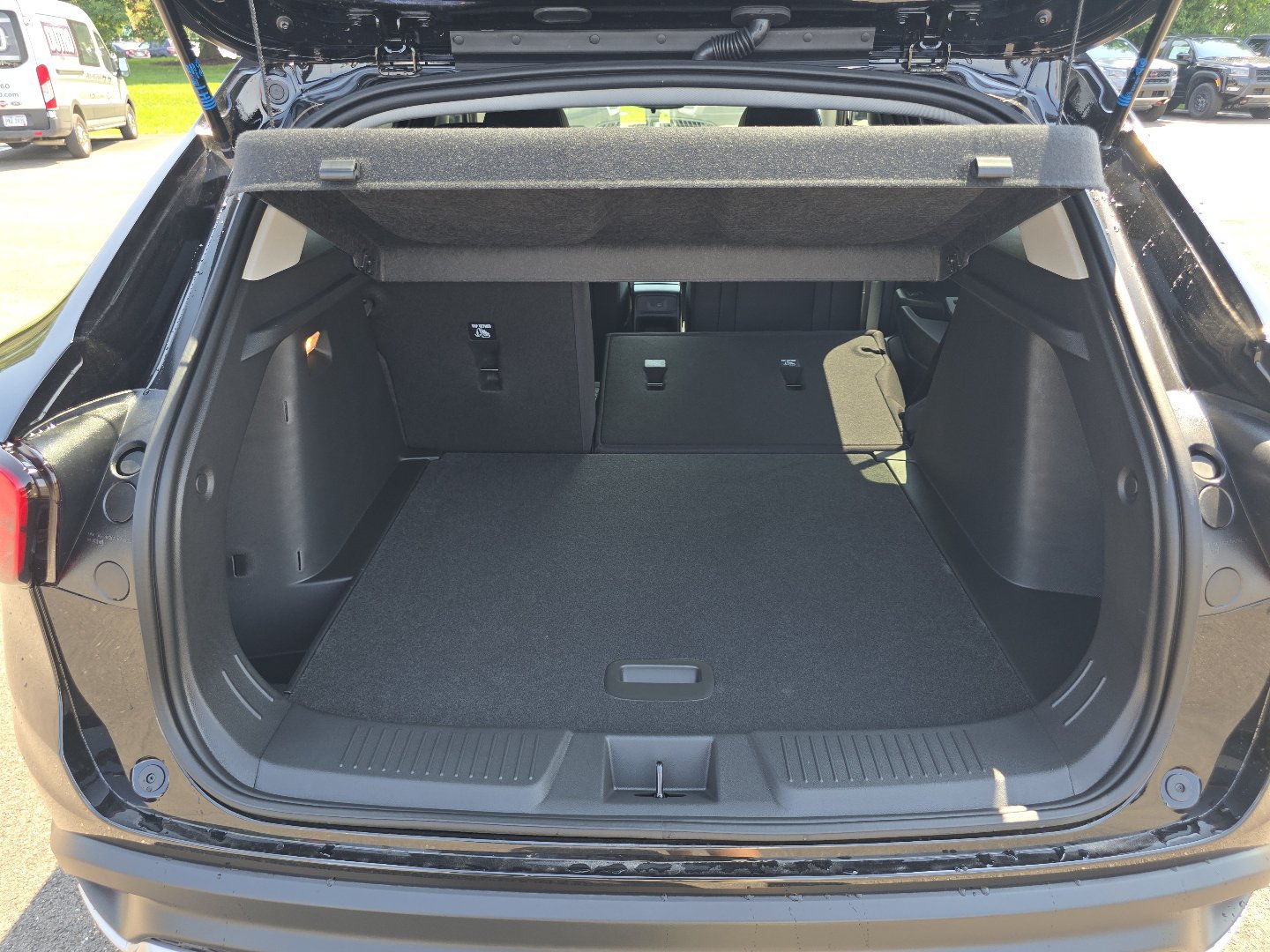 New 2026 Chevrolet Trax LT FWD image 11