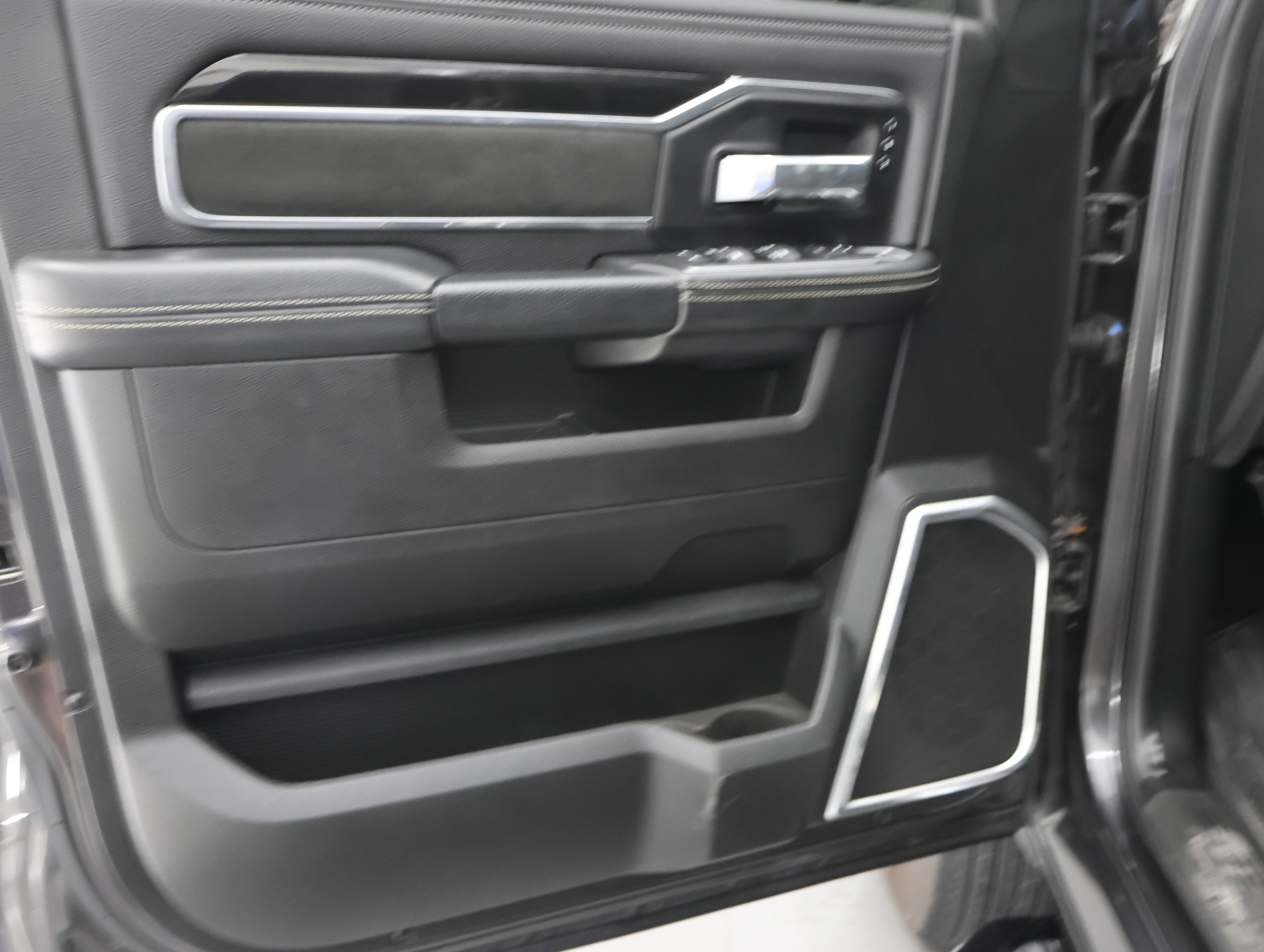 Used 2021 RAM 3500 Laramie w/ Night Edition AWD/4WD image 45