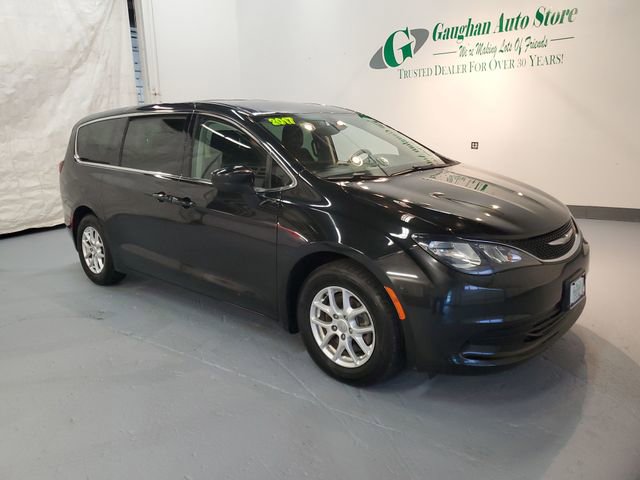 Used 2017 Chrysler Pacifica Touring FWD image 9