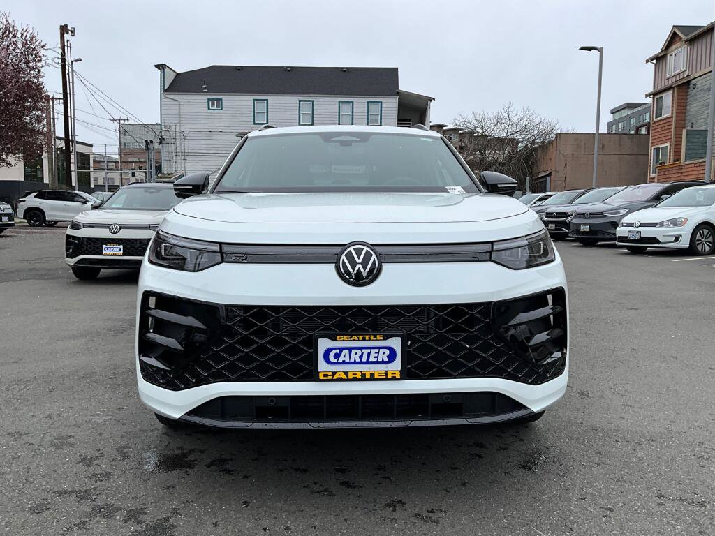 New 2026 Volkswagen Tiguan SE R-Line AWD/4WD image 3
