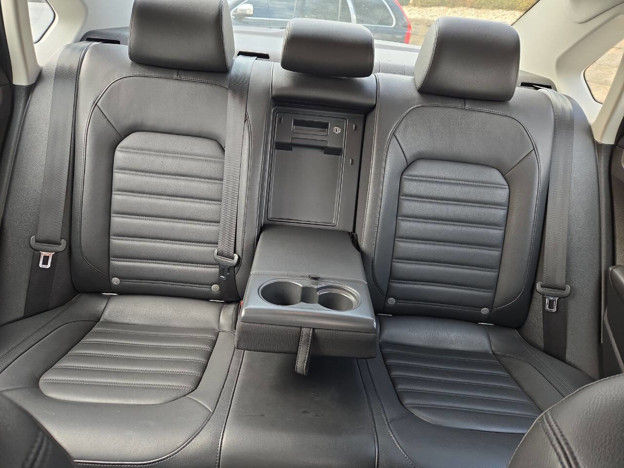 Used 2016 Volkswagen Passat 1.8T image 27