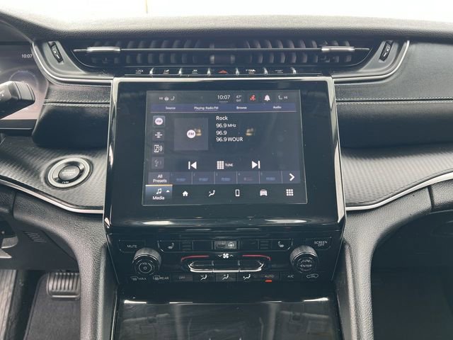 Used 2023 Jeep Grand Cherokee L Laredo w/ Luxury Tech Group I image 21