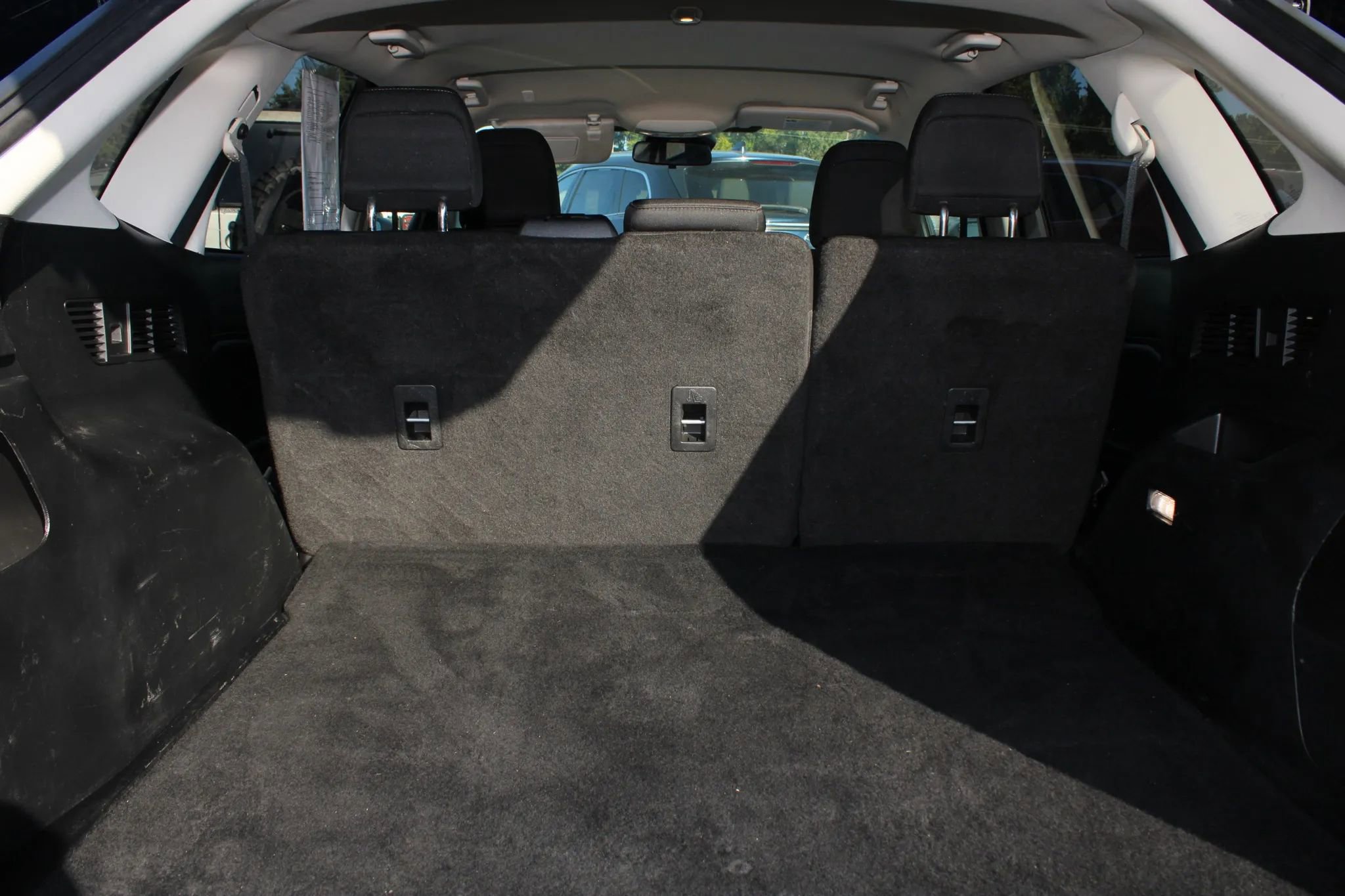 Used 2022 Ford Edge SE image 11