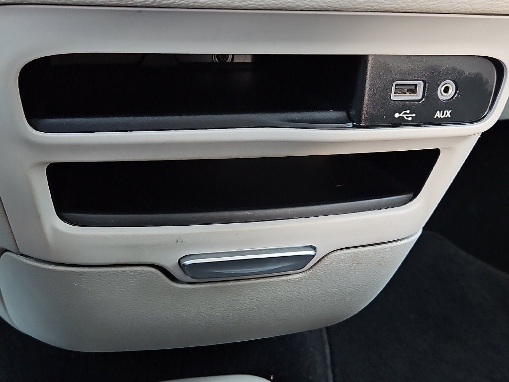 Certified 2017 Chrysler Pacifica Limited w/ Advanced Safetytec Group FWD image 25