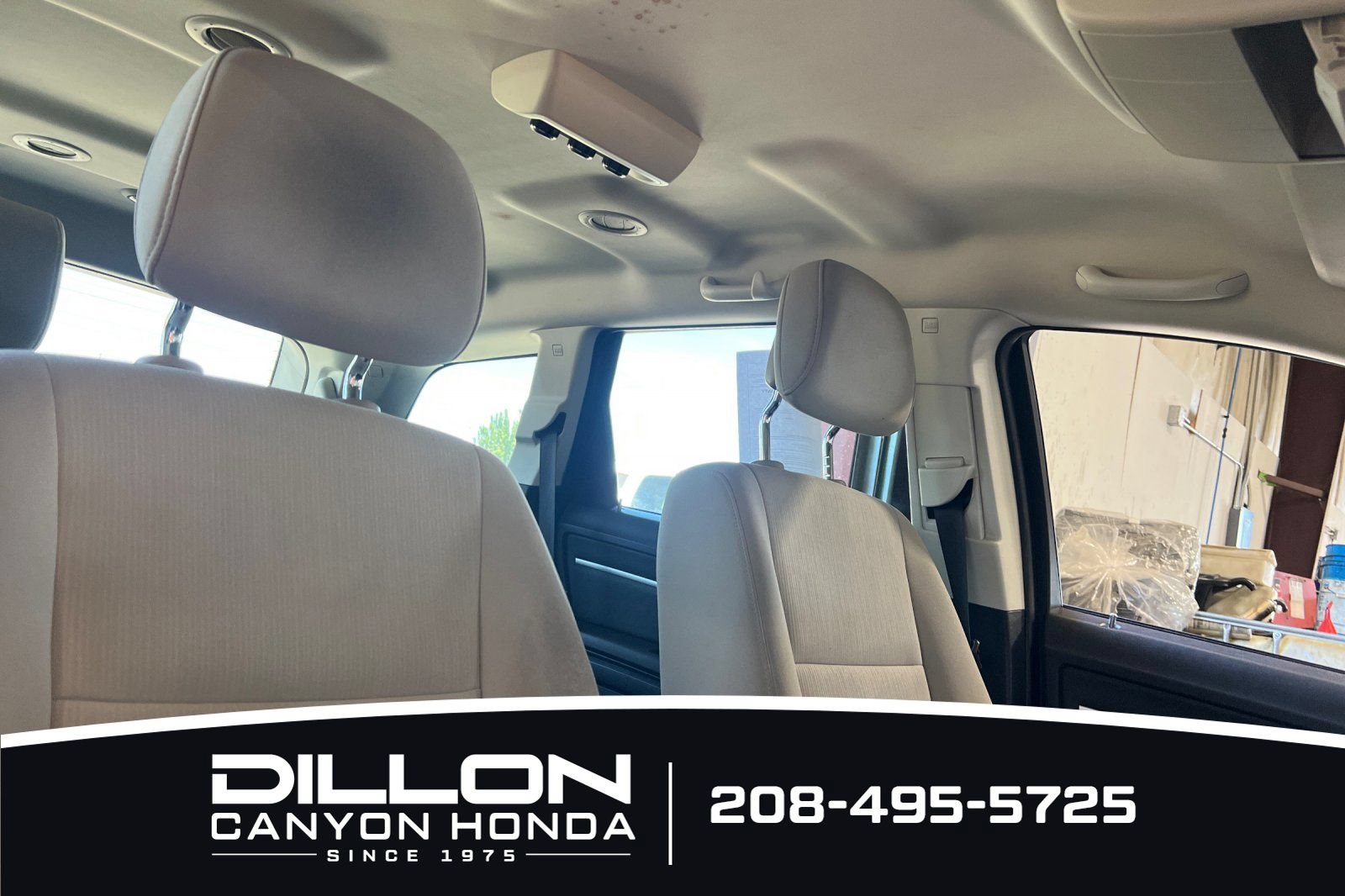 Used 2010 Dodge Journey SXT w/ Flexible Seating Group FWD image 18