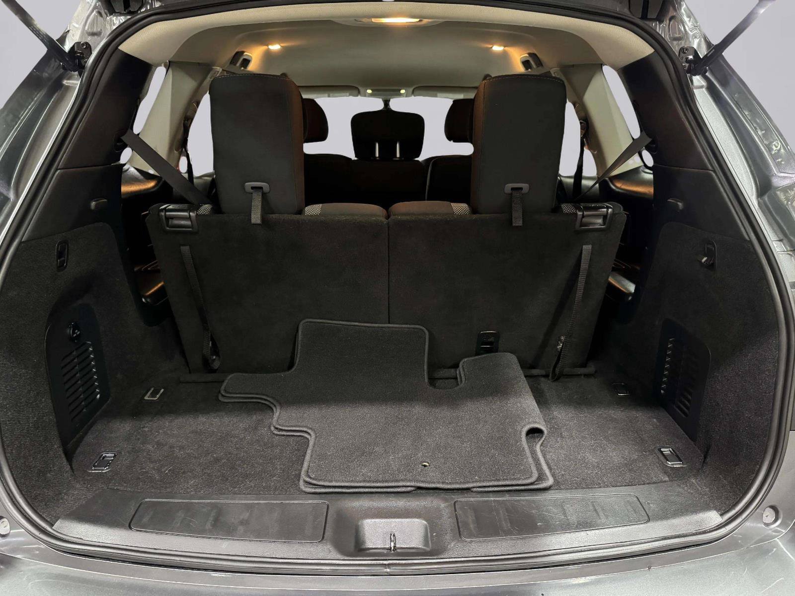 Used 2019 Nissan Pathfinder SV AWD/4WD image 61
