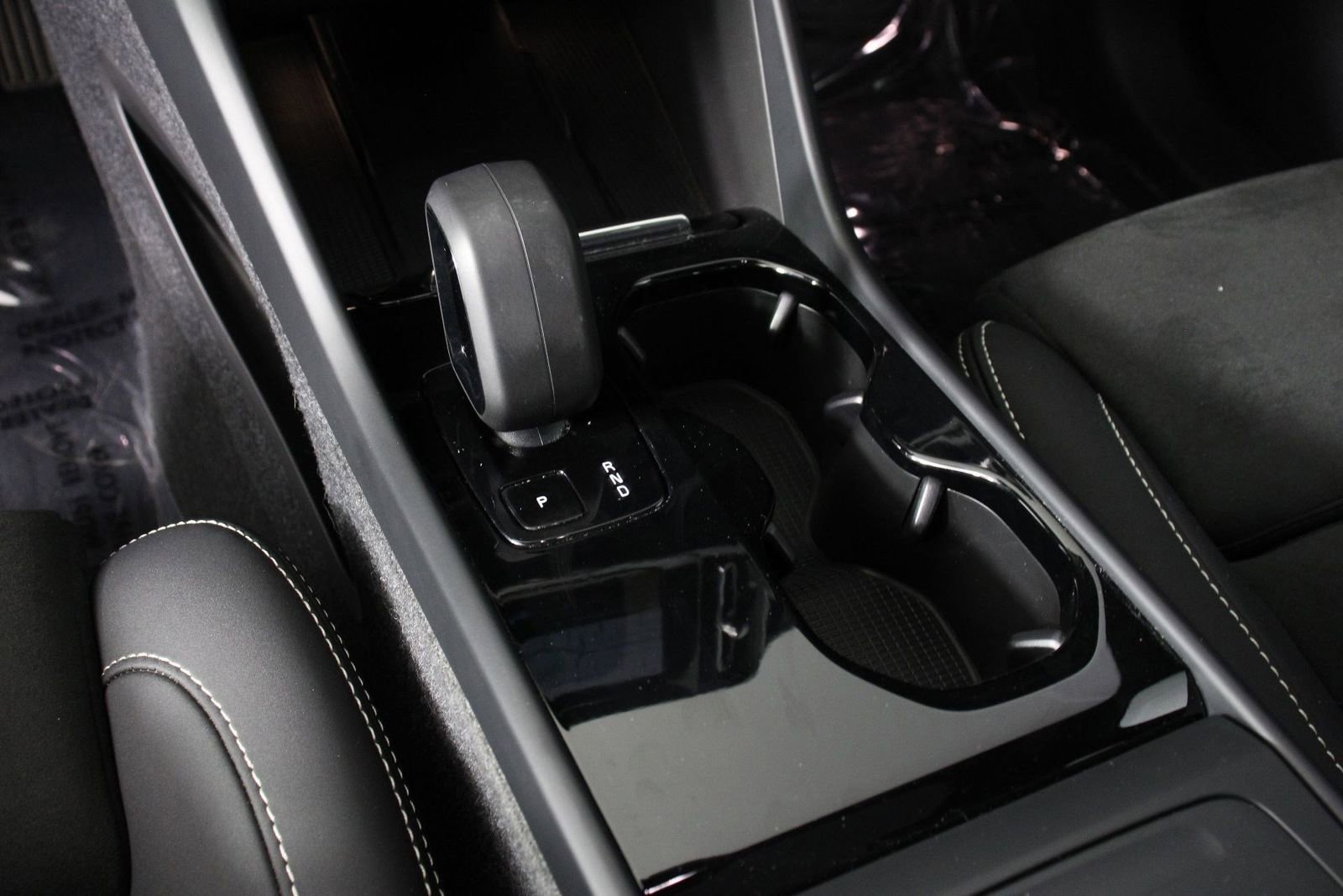Certified 2023 Volvo C40 P8 Recharge Ultimate AWD/4WD image 15