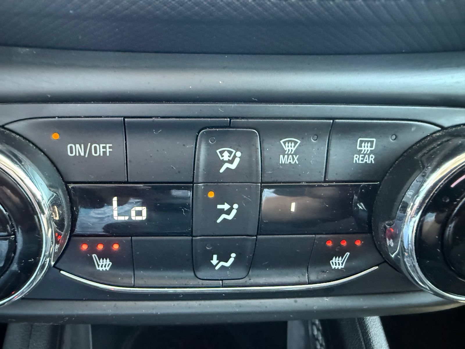 Certified 2022 Chevrolet TrailBlazer LT w/ Convenience Package FWD image 25
