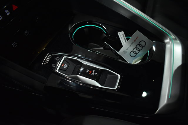 Used 2025 Audi Q5 Premium Plus w/ Premium Plus AWD/4WD image 24