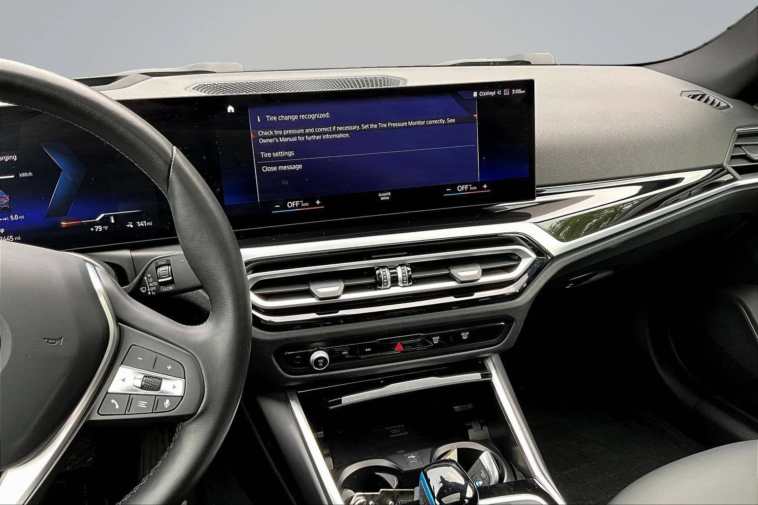 Used 2023 BMW i4 eDrive40 w/ Premium Package RWD image 8