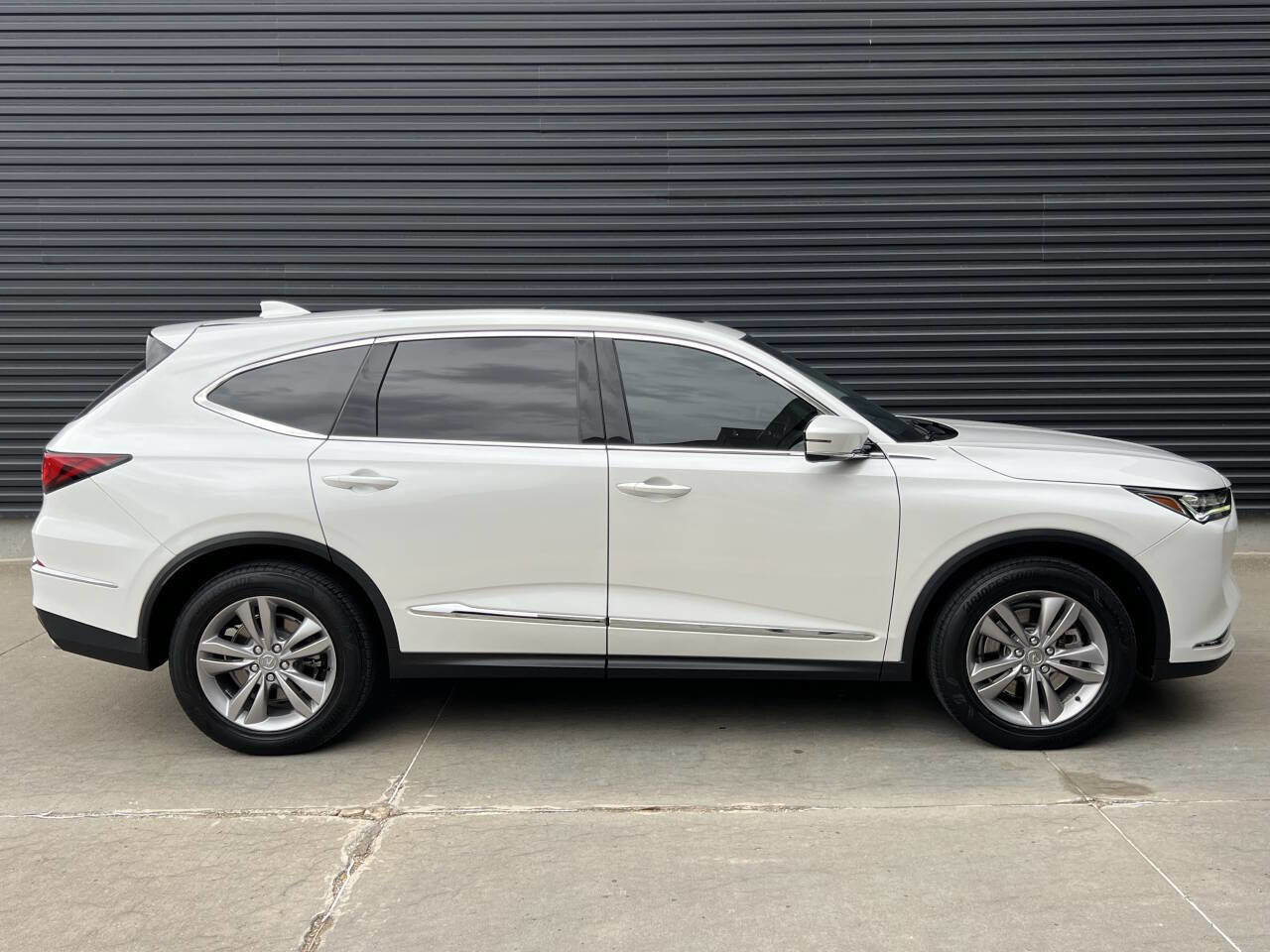 Used 2022 Acura MDX SH-AWD image 10