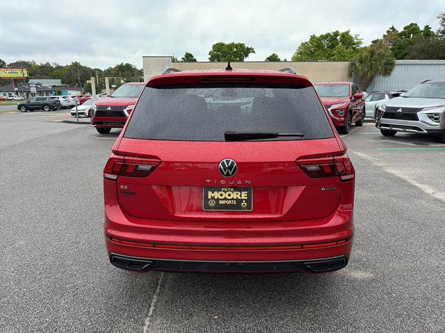 Certified 2024 Volkswagen Tiguan SE R-Line AWD/4WD image 7