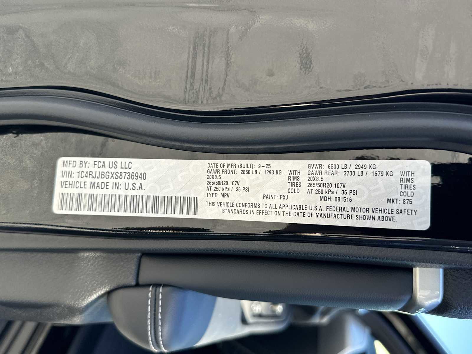 New 2025 Jeep Grand Cherokee L Limited image 32