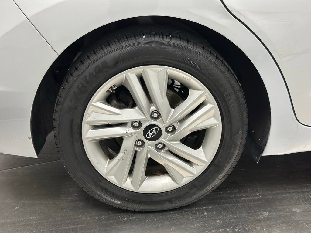 Used 2020 Hyundai Elantra Value Edition w/ Cargo Package (C1) FWD image 23