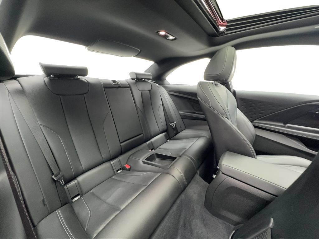 Used 2022 BMW 230i Coupe w/ Convenience Package RWD image 32