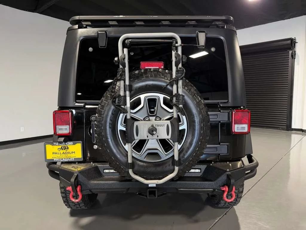 Used 2015 Jeep Wrangler Rubicon w/ Power Convenience Group AWD/4WD image 5