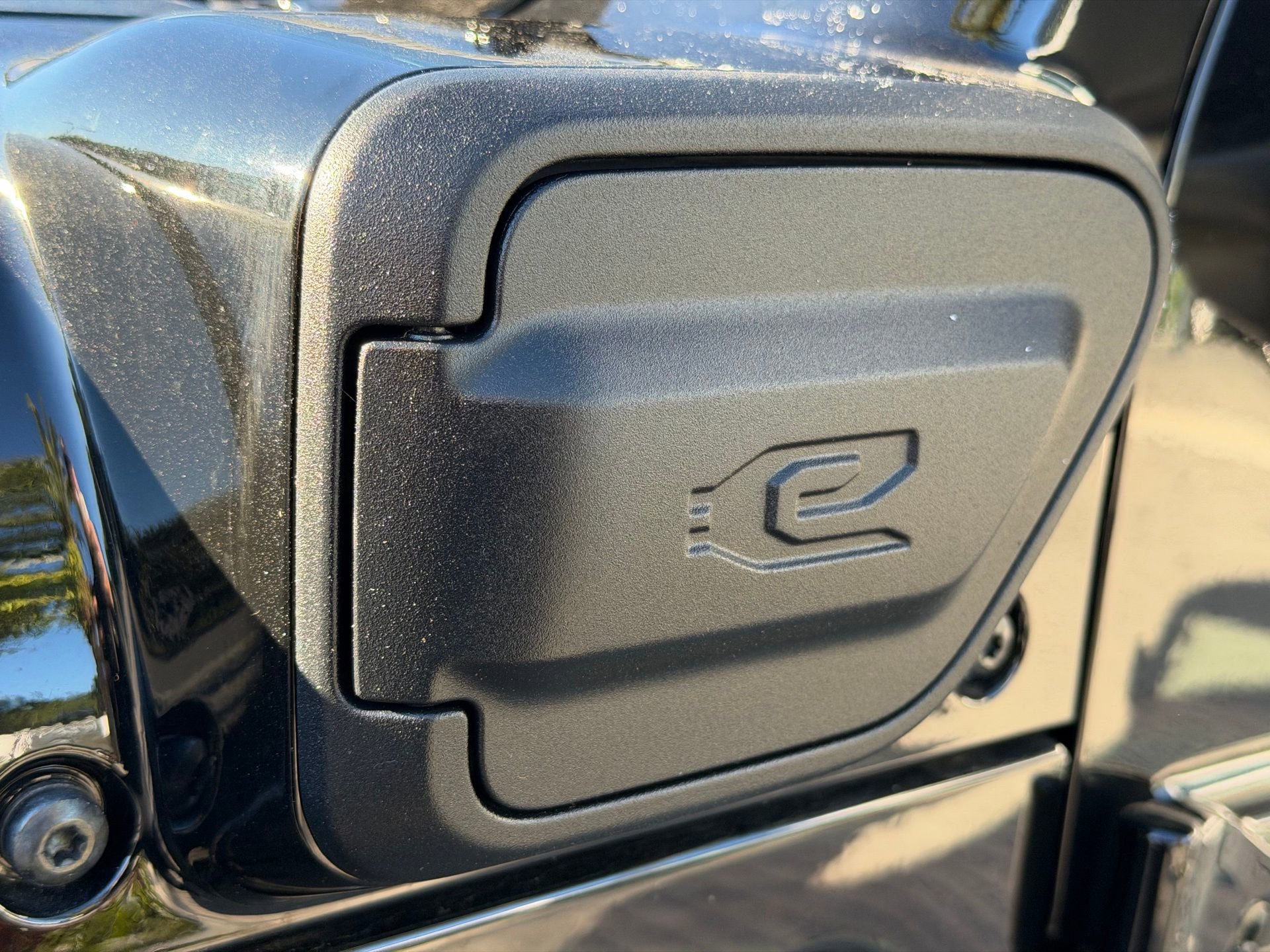 Used 2023 Jeep Wrangler Unlimited Rubicon 4xe image 35