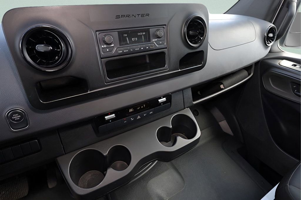Used 2023 Mercedes-Benz Sprinter 2500 image 20