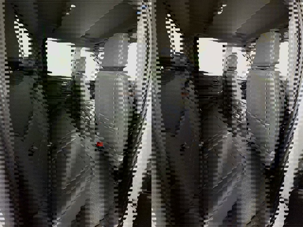 Used 2019 GMC Sierra 1500 SLT w/ SLT Premium Package image 19