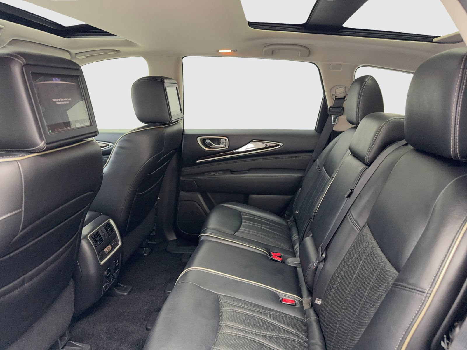 Used 2017 INFINITI QX60 FWD w/ Deluxe Technology Package image 38