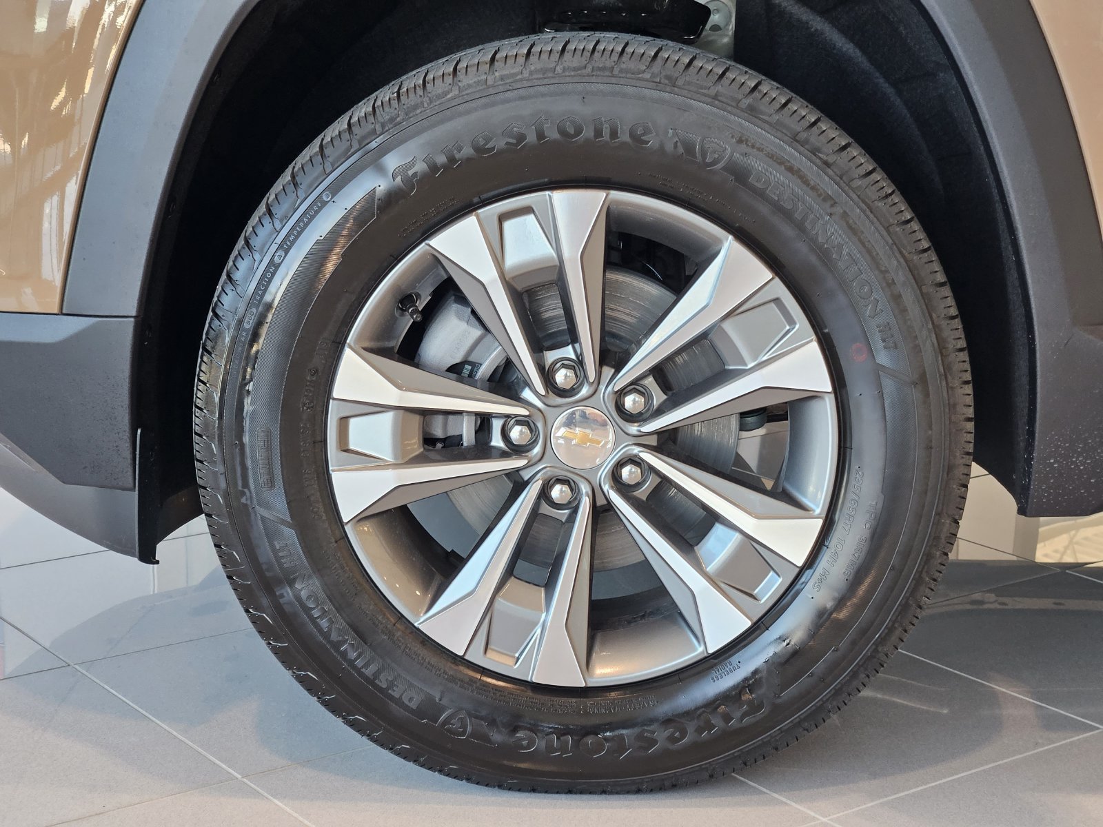 New 2027 Chevrolet Equinox LT w/ Safety and Technology Package FWD image 12