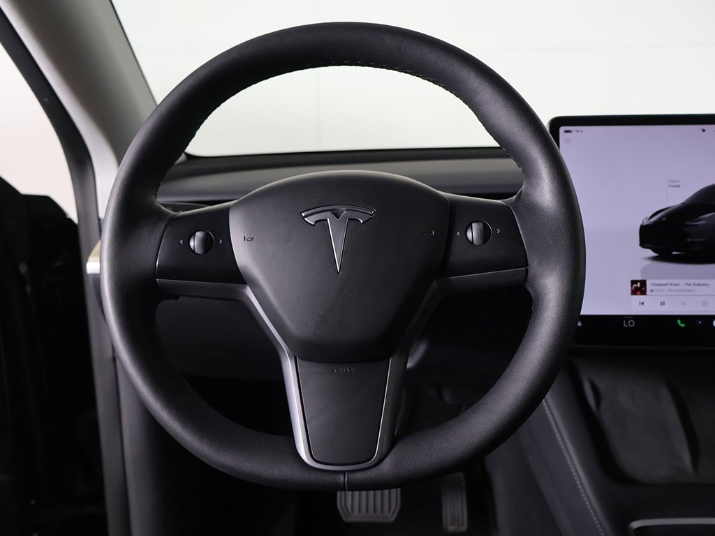 Used 2023 Tesla Model Y Long Range image 37