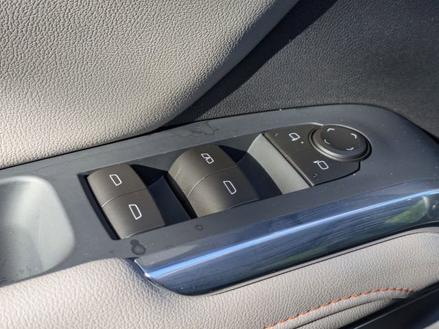 New 2026 Chevrolet Traverse LT FWD image 9
