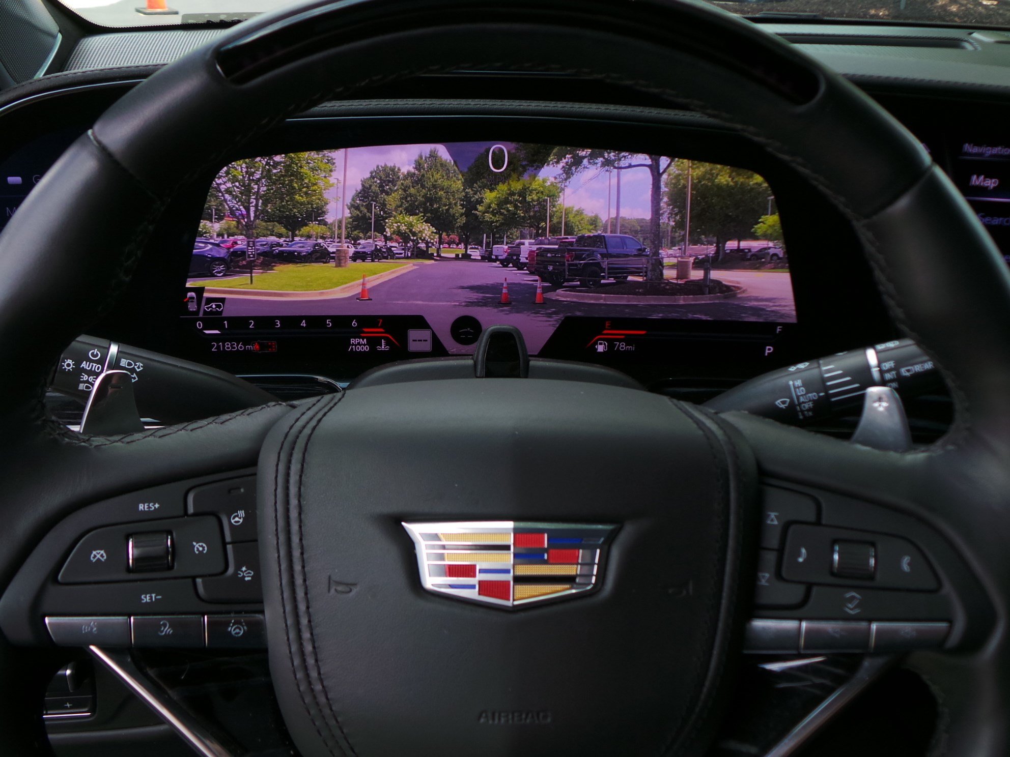 Used 2023 Cadillac Escalade V AWD/4WD image 12