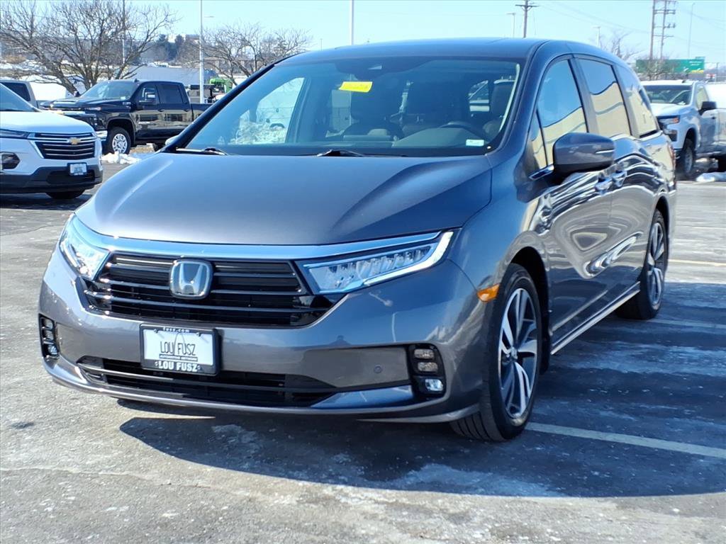 Used 2024 Honda Odyssey Touring image 2