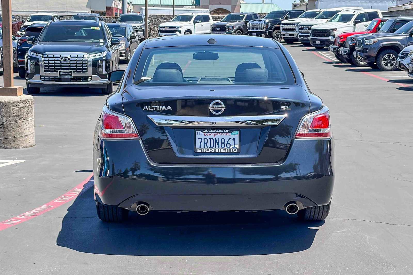 Used 2015 Nissan Altima 2.5 SL w/ Technology Package FWD image 3
