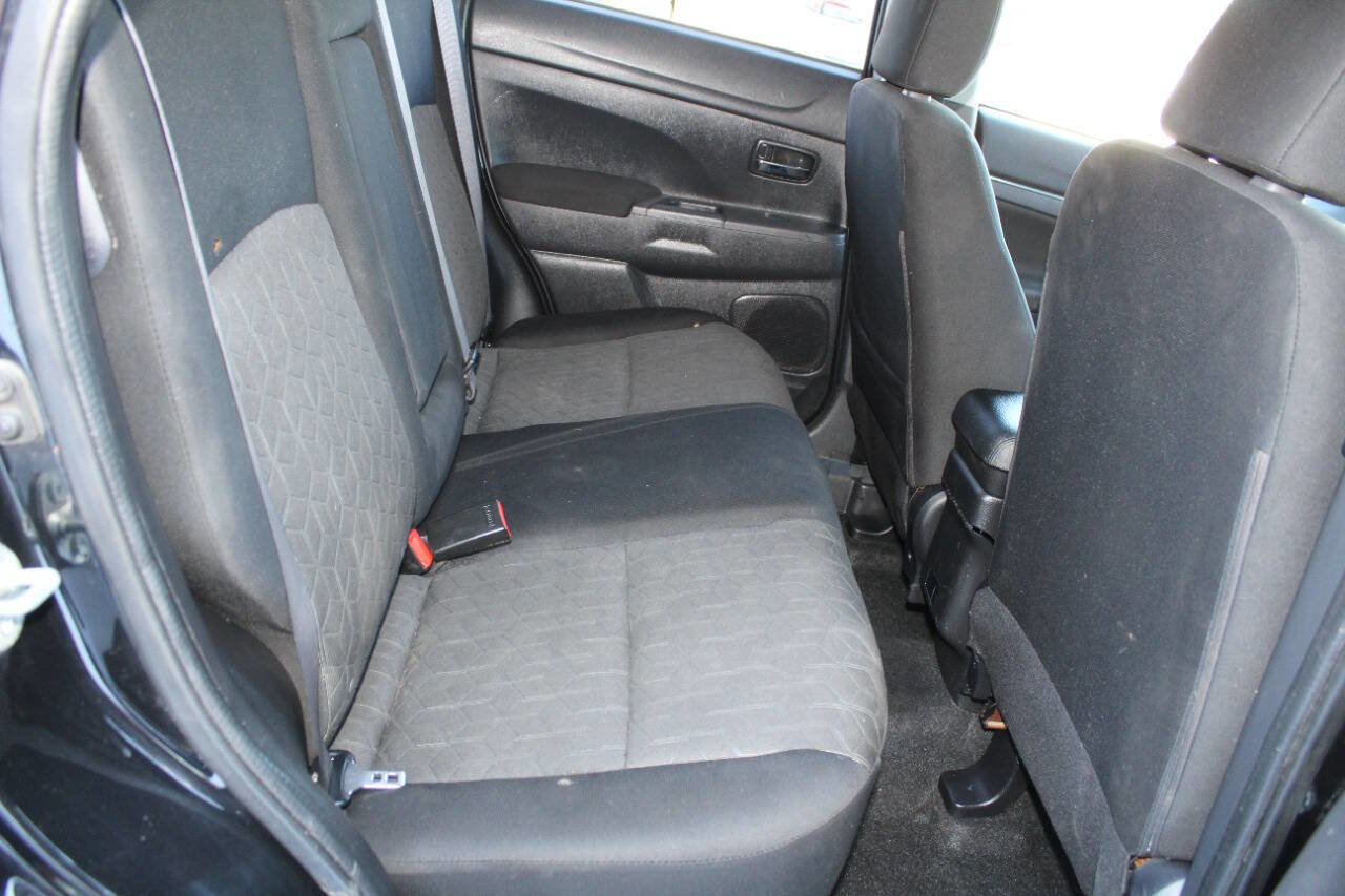 Used 2022 Mitsubishi Outlander Sport LE image 17