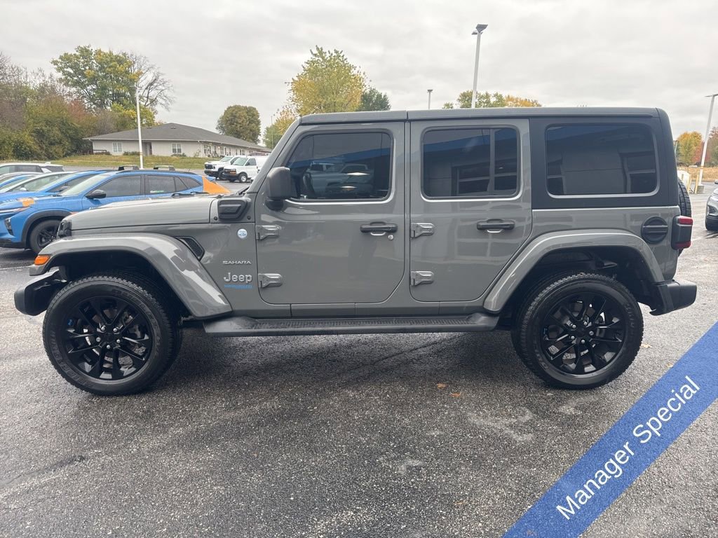 Used 2022 Jeep Wrangler Unlimited Sahara w/ Cold Weather Group image 6
