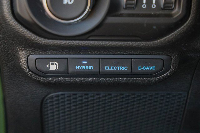 Used 2021 Jeep Wrangler Unlimited Sahara w/ Safety Group AWD/4WD image 29