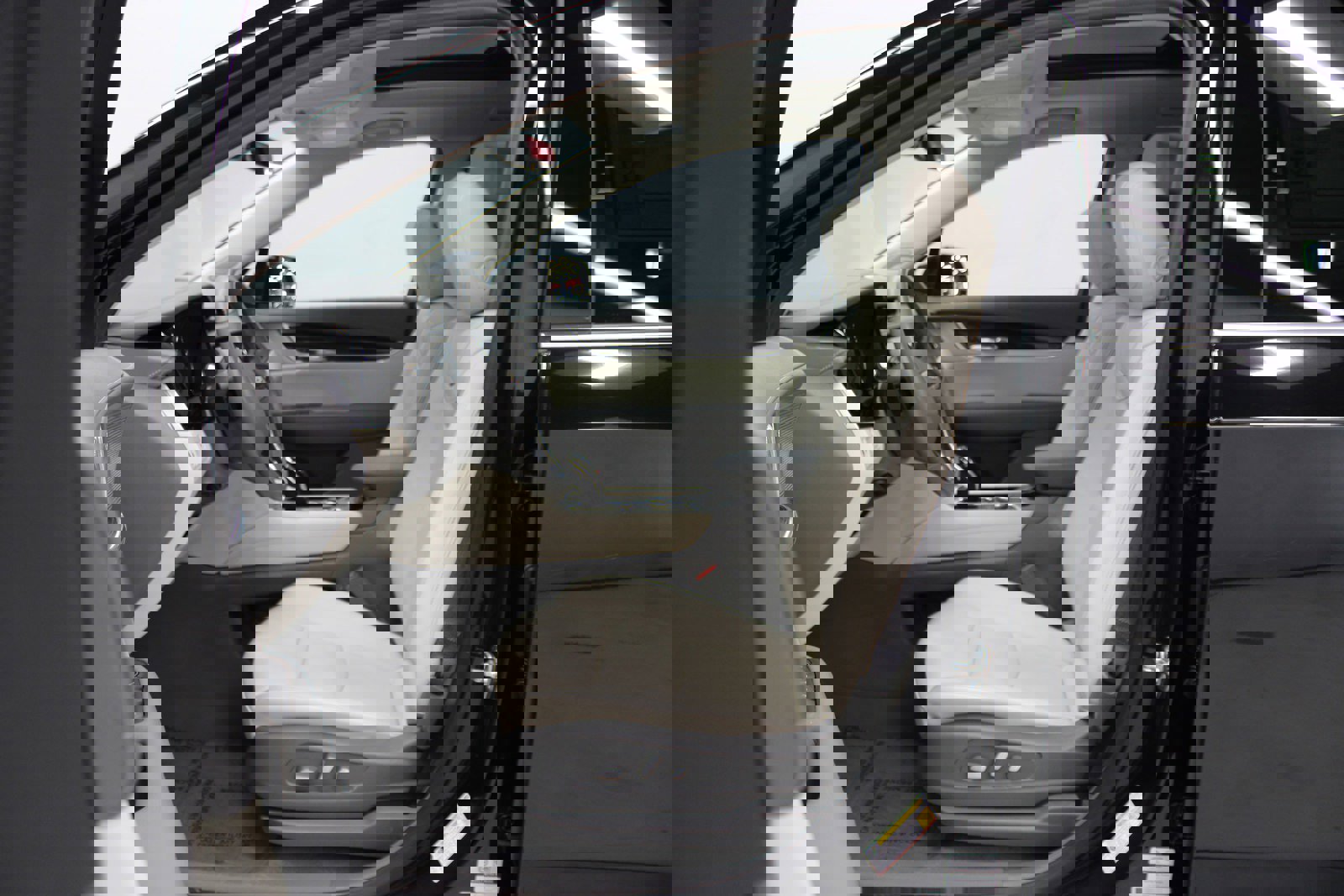 Certified 2024 Cadillac XT6 Premium Luxury w/ LPO, Floor Liner Package image 17