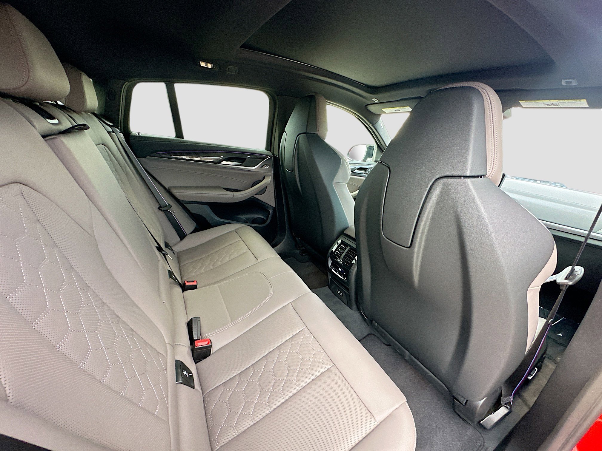 Used 2025 BMW X4 M w/ Competition Package image 32