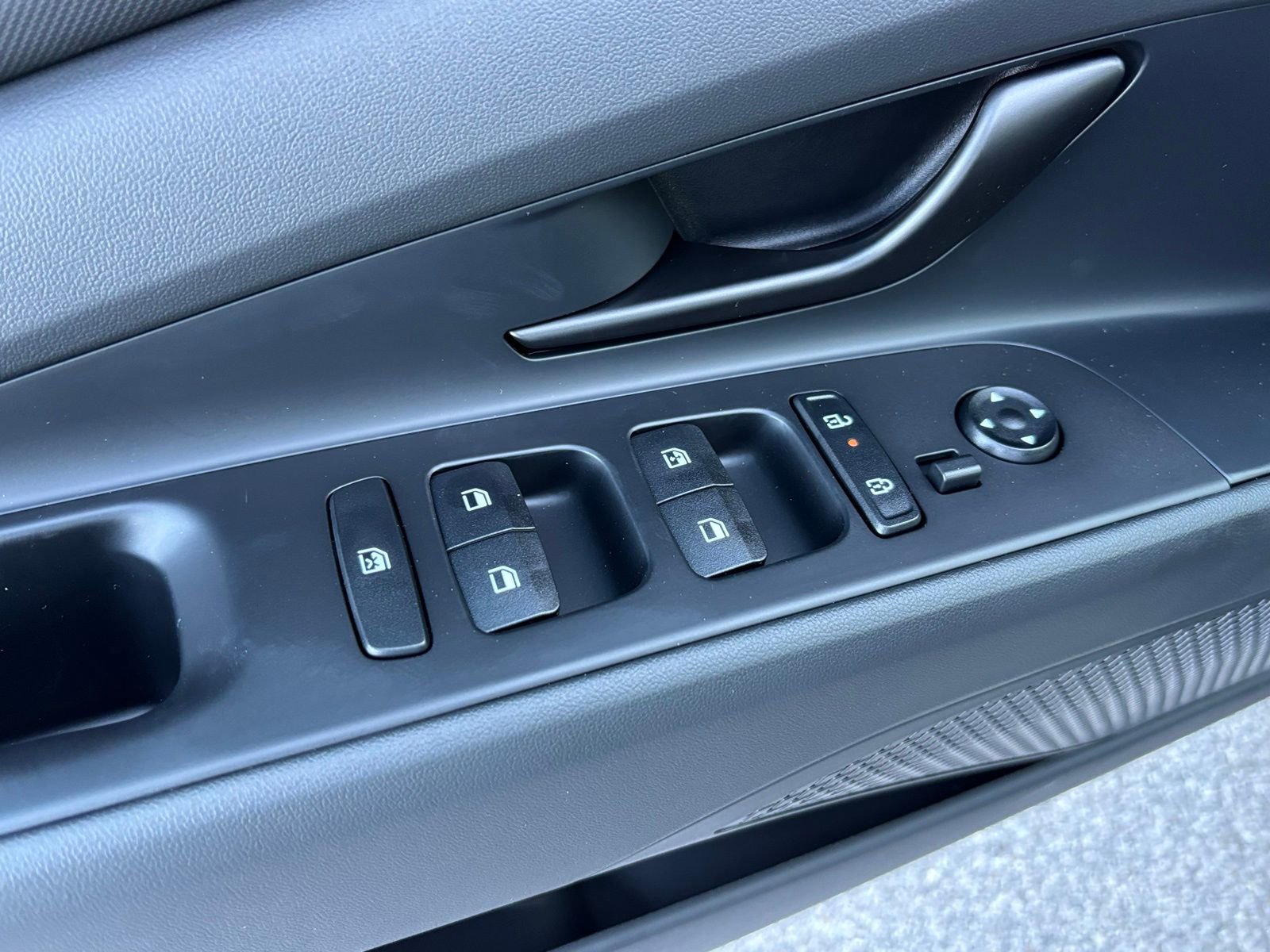 New 2026 Hyundai Elantra Sport w/ Cargo Package image 10