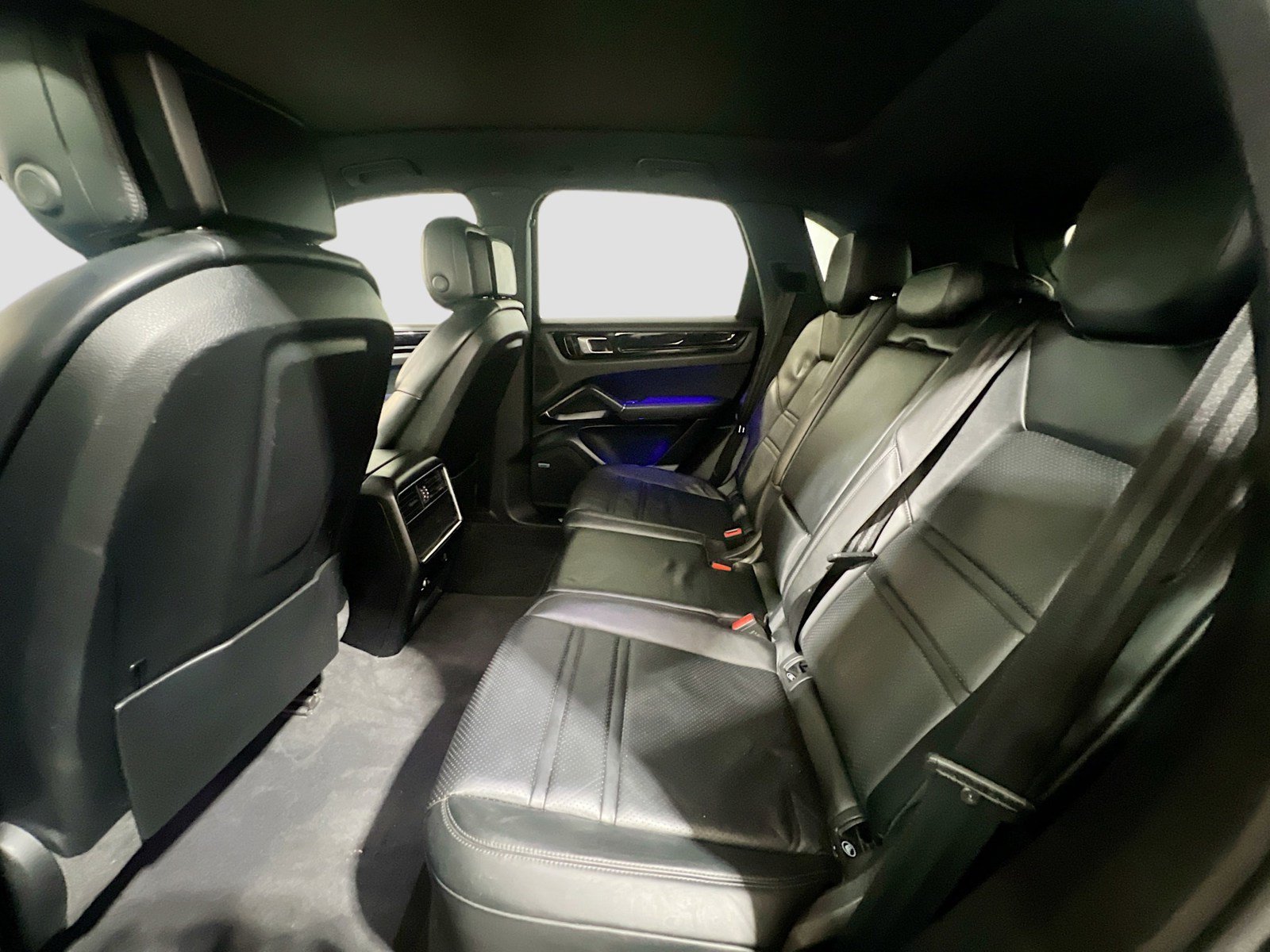 Used 2019 Porsche Cayenne AWD/4WD image 19